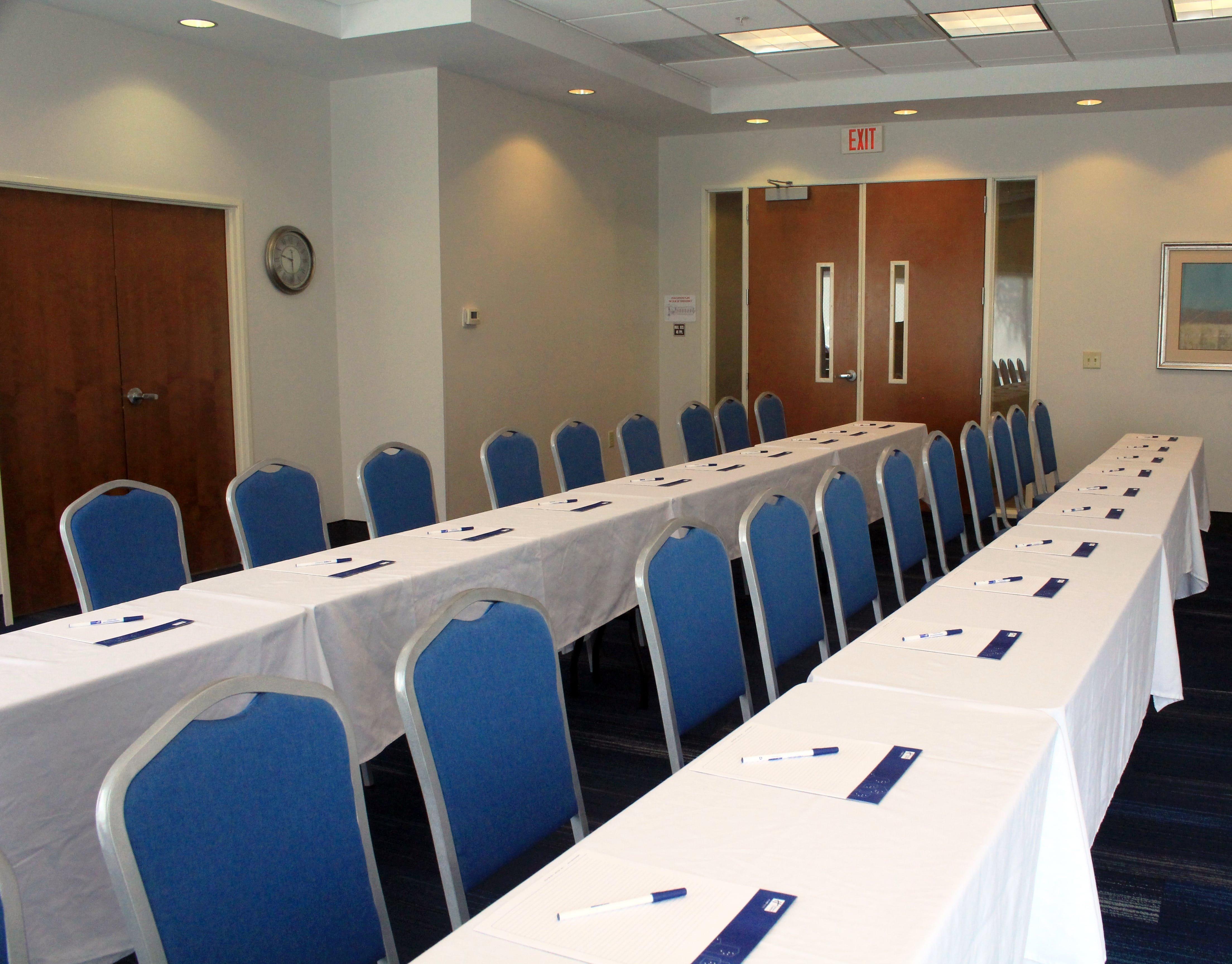Holiday Inn Express Leland - Wilmington Area By Ihg Exterior photo