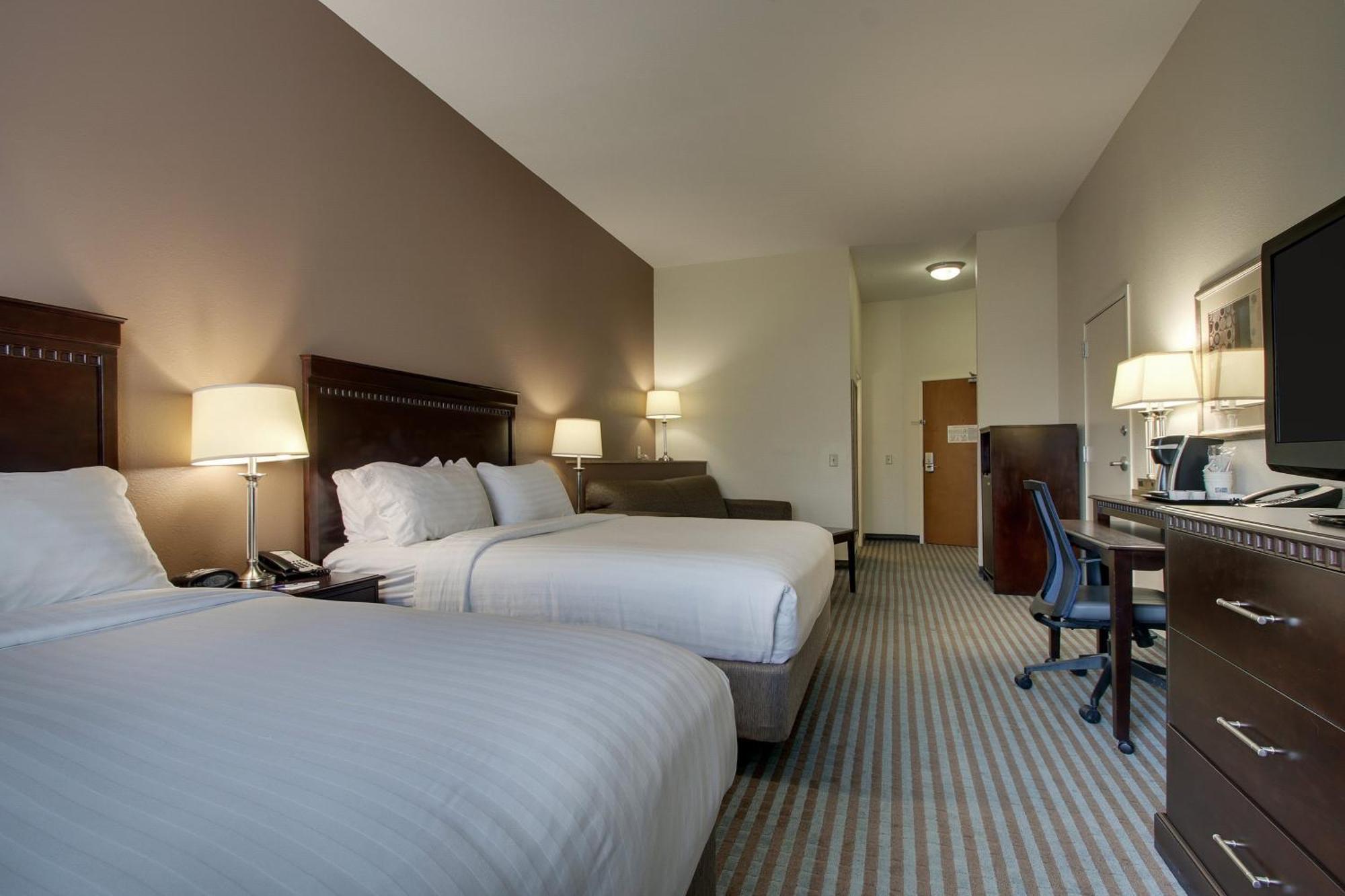 Holiday Inn Express Leland - Wilmington Area By Ihg Exterior photo