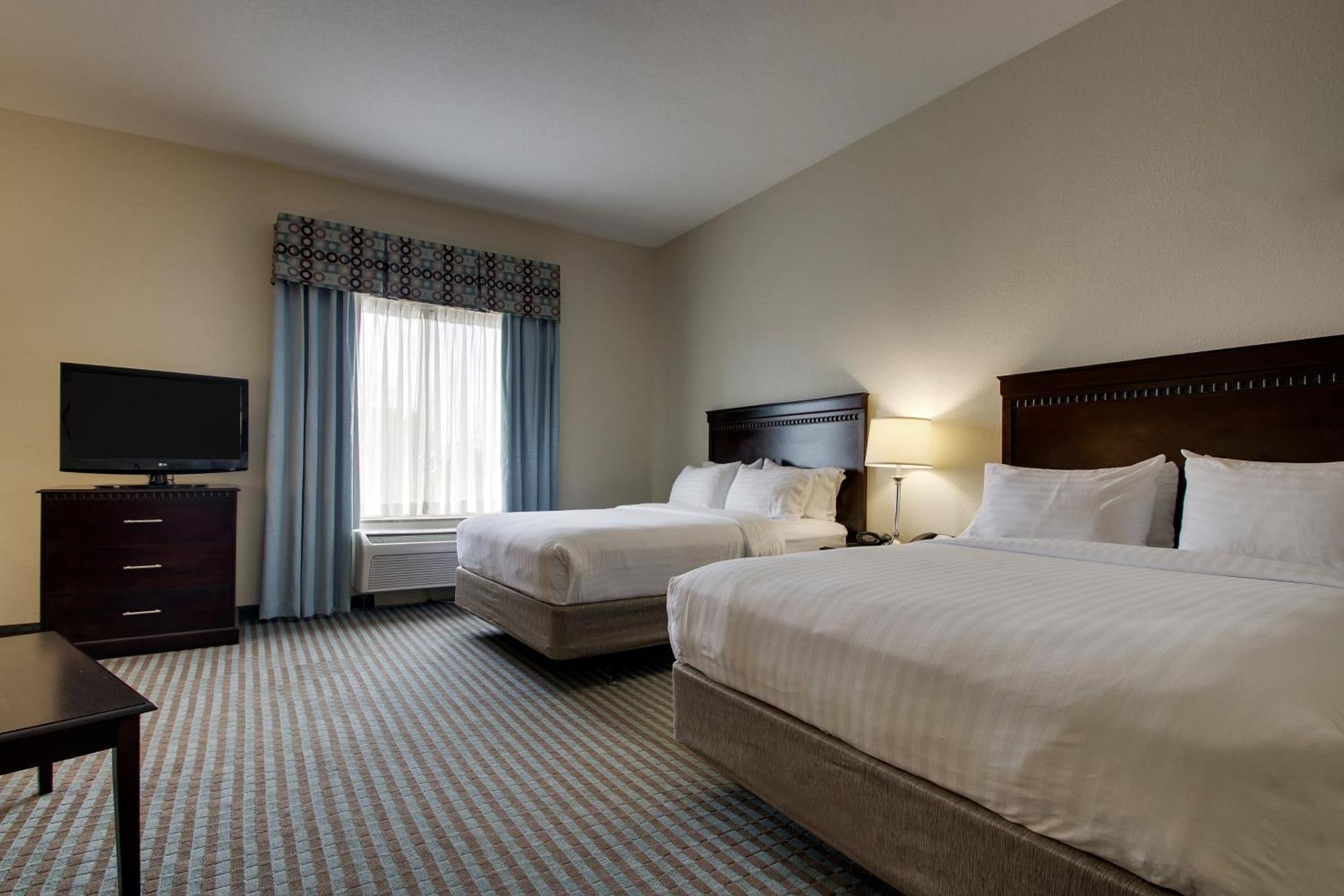 Holiday Inn Express Leland - Wilmington Area By Ihg Exterior photo